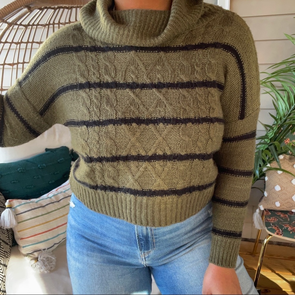 Vintage Style Boho Cowl Neck Sweater SZ S